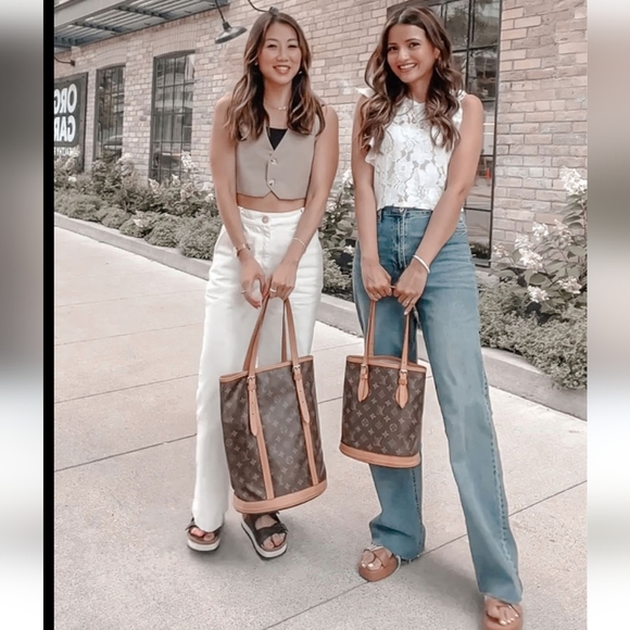 Authentic Louis Vuitton Petite Bucket bag with the "wallet". Tan+Brown - Picture 9 of 16